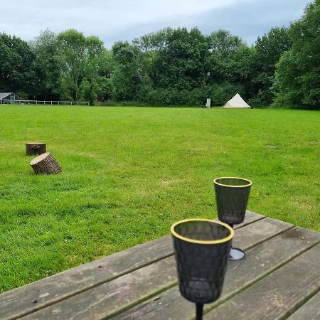 Glamping In Style, Prospector Tent 크롤리 외부 사진