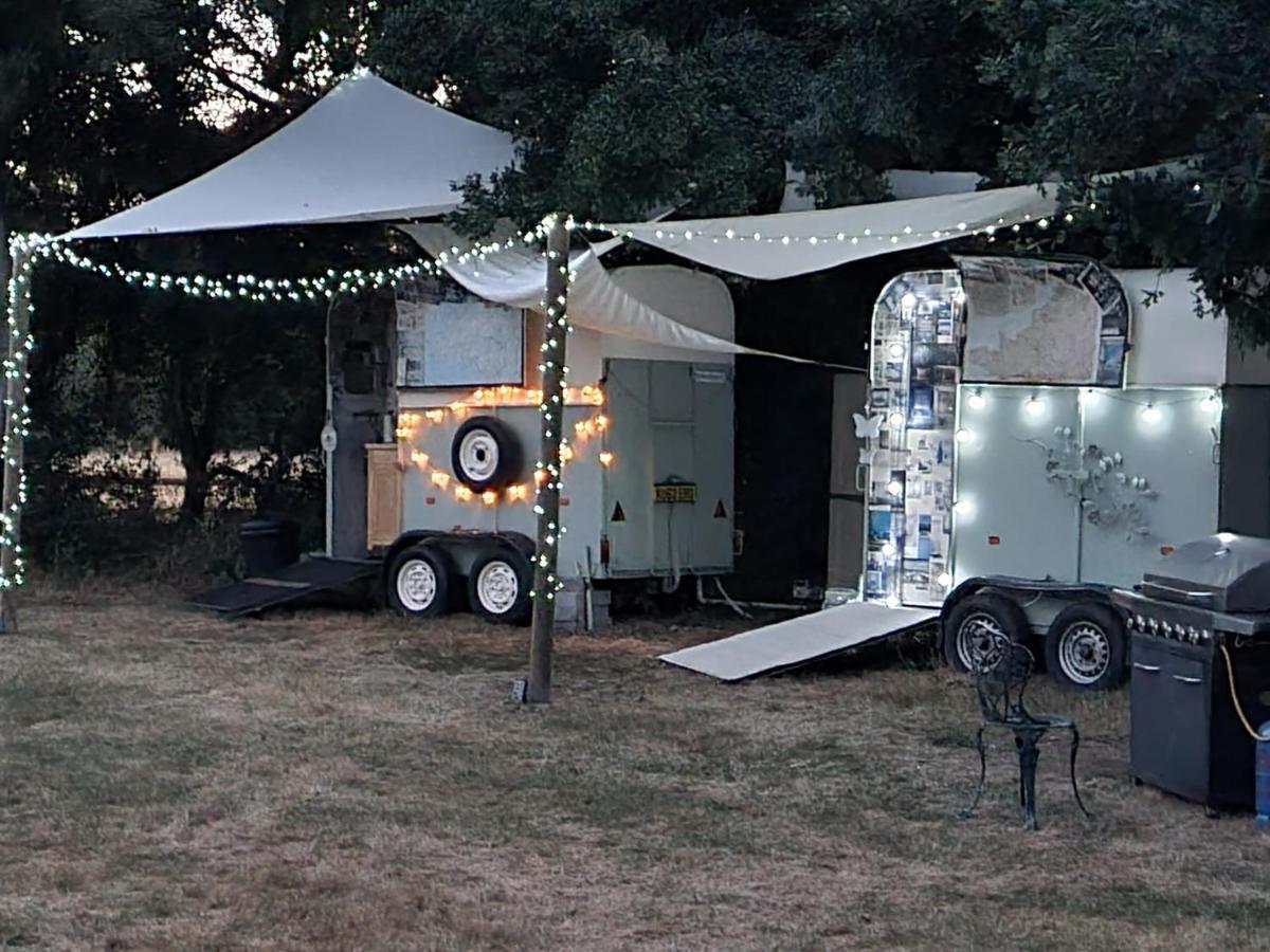 Glamping In Style, Prospector Tent 크롤리 외부 사진