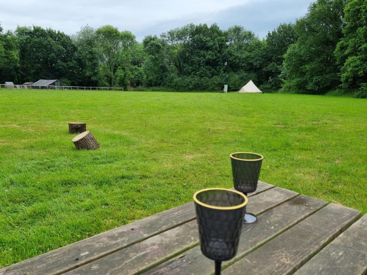 Glamping In Style, Prospector Tent 크롤리 외부 사진