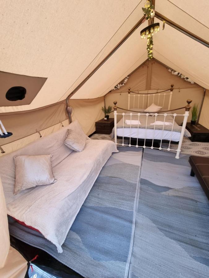Glamping In Style, Prospector Tent 크롤리 외부 사진